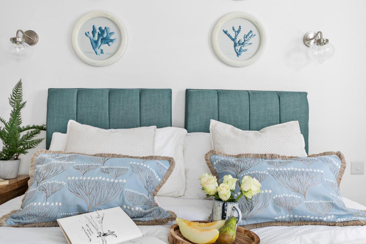 The Seaview Suites At The Corbyn Apartments توركواي المظهر الخارجي الصورة