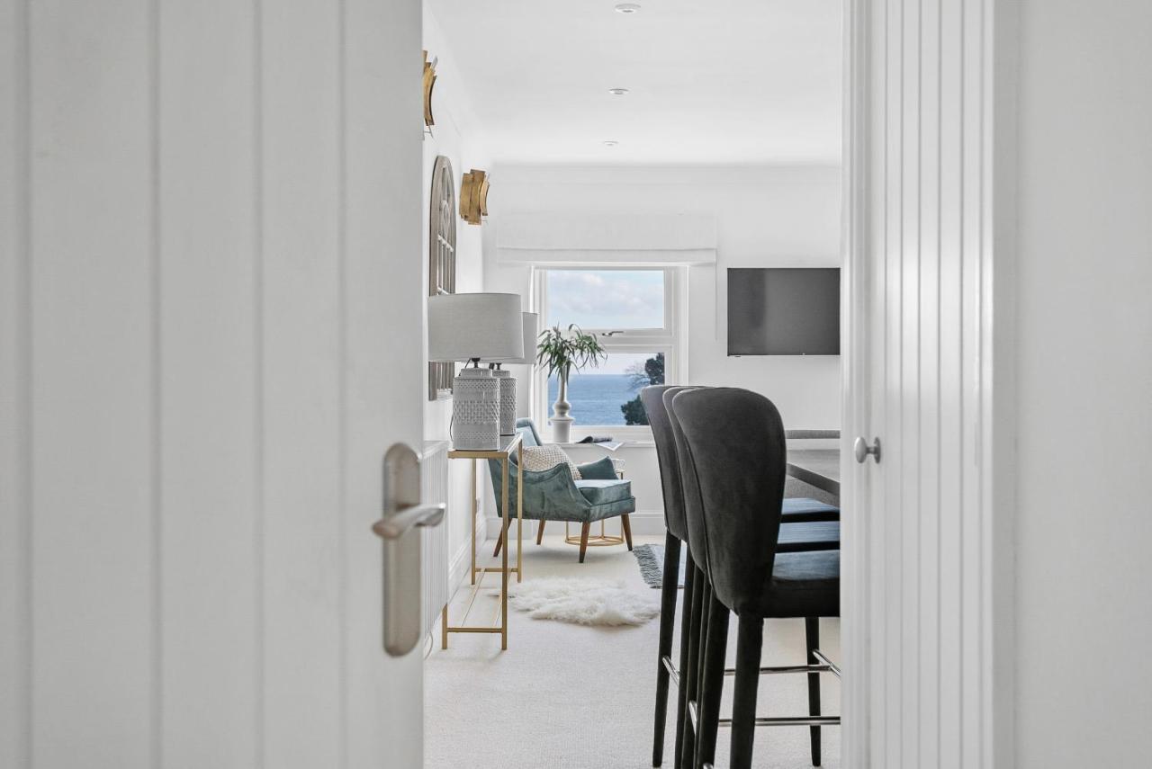 The Seaview Suites At The Corbyn Apartments توركواي المظهر الخارجي الصورة